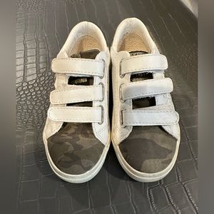 Super cute vintage Havana kids sneakers! Worn once. Size 11